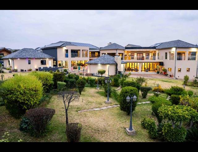 7 BEDROOM HOUSE FOR SALE IN BLUE HILLS EQUESTRIAN ESTATE